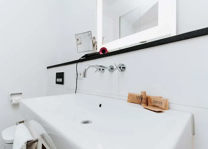 Abbate Boutique Готель